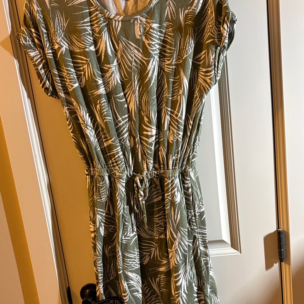 Hillary Radley short sleeve dress.